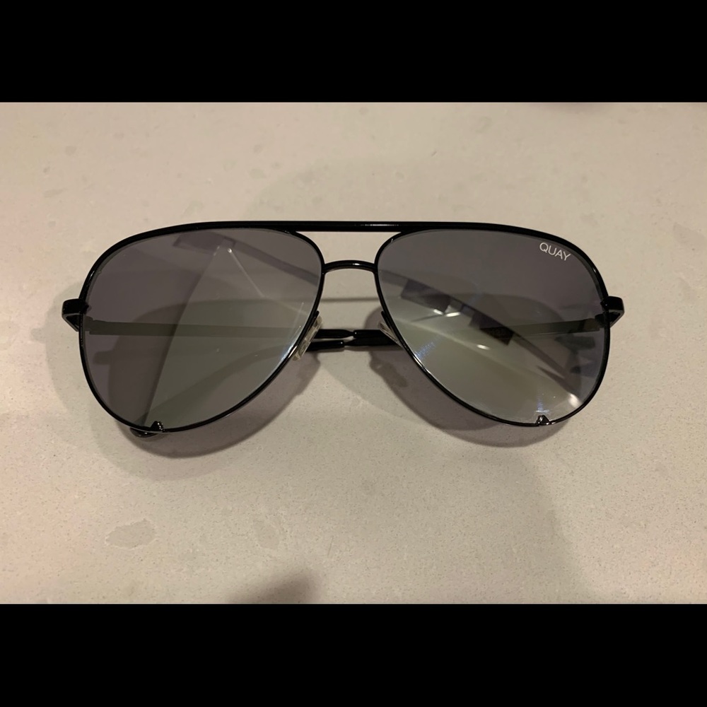 QUAY x DESI High Key Aviator Glasses